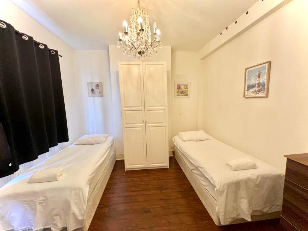 Canary Wharf Holiday Rooms ลอนดอน ภายนอก รูปภาพ
